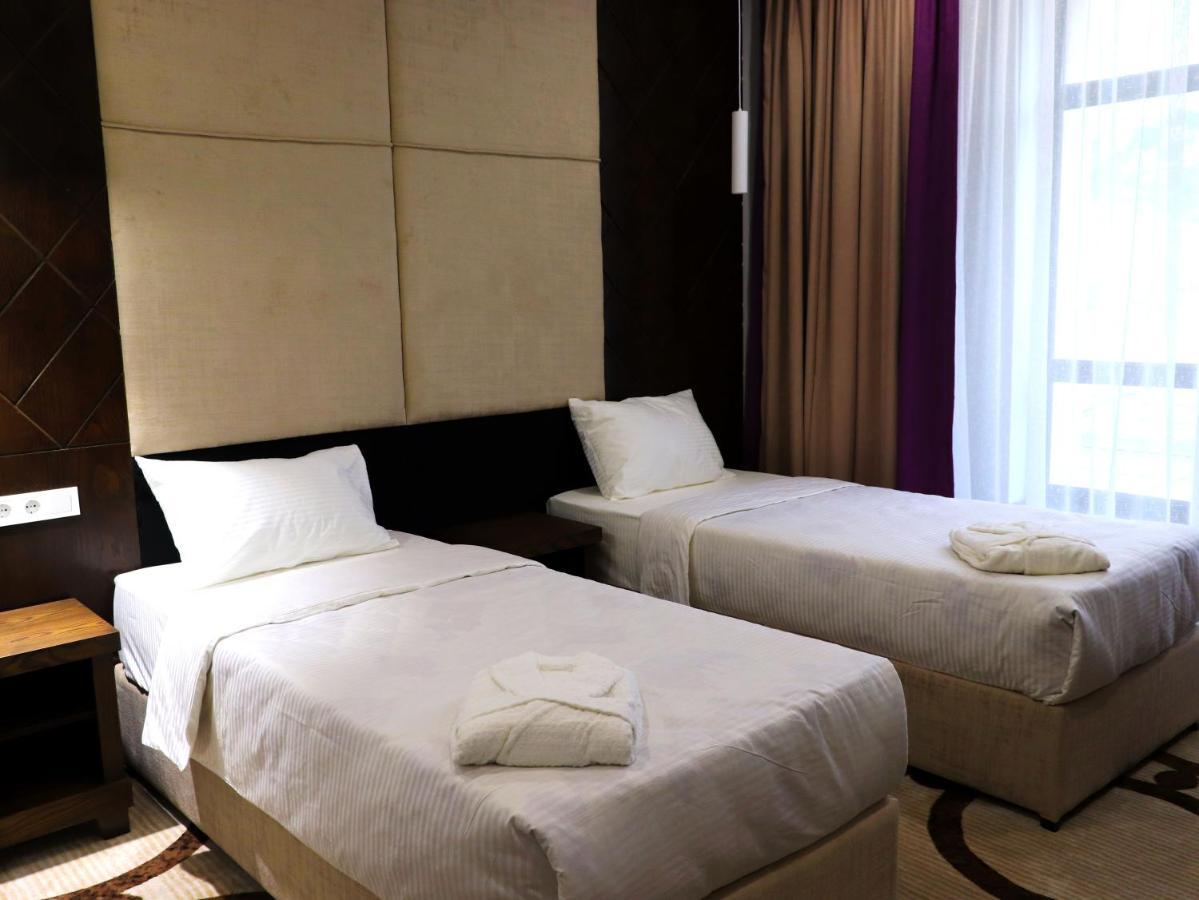 East Palace Hotel Ałma Ata Zewnętrze zdjęcie