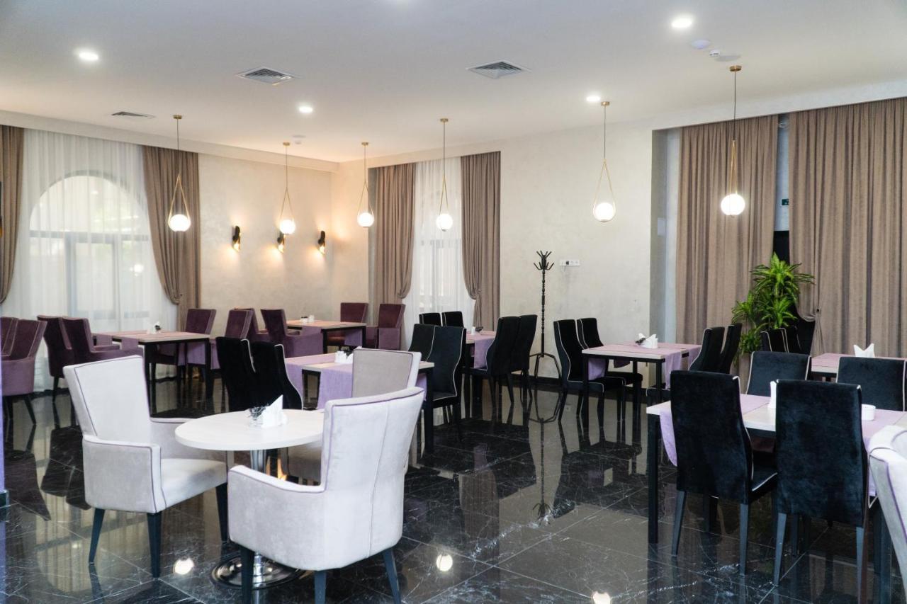East Palace Hotel Ałma Ata Zewnętrze zdjęcie