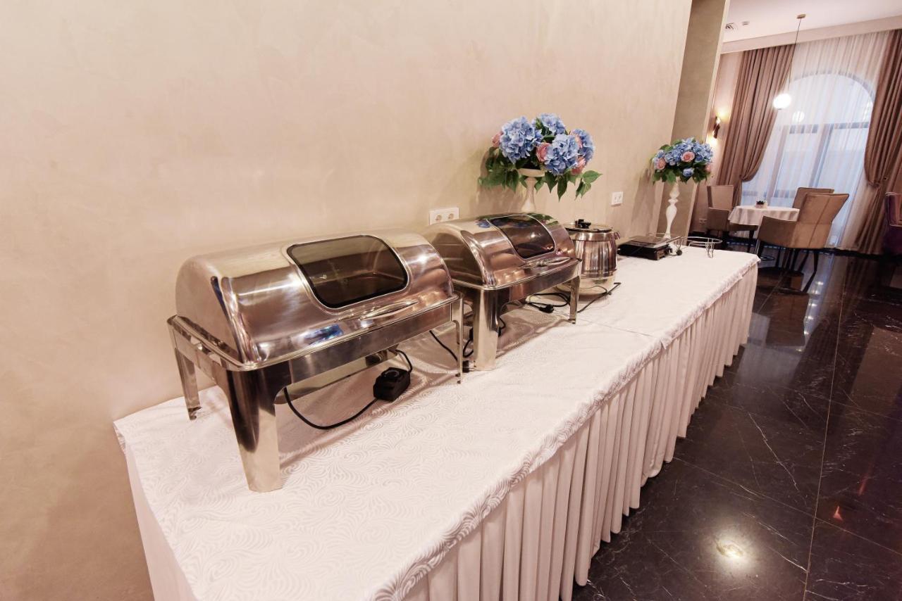 East Palace Hotel Ałma Ata Zewnętrze zdjęcie