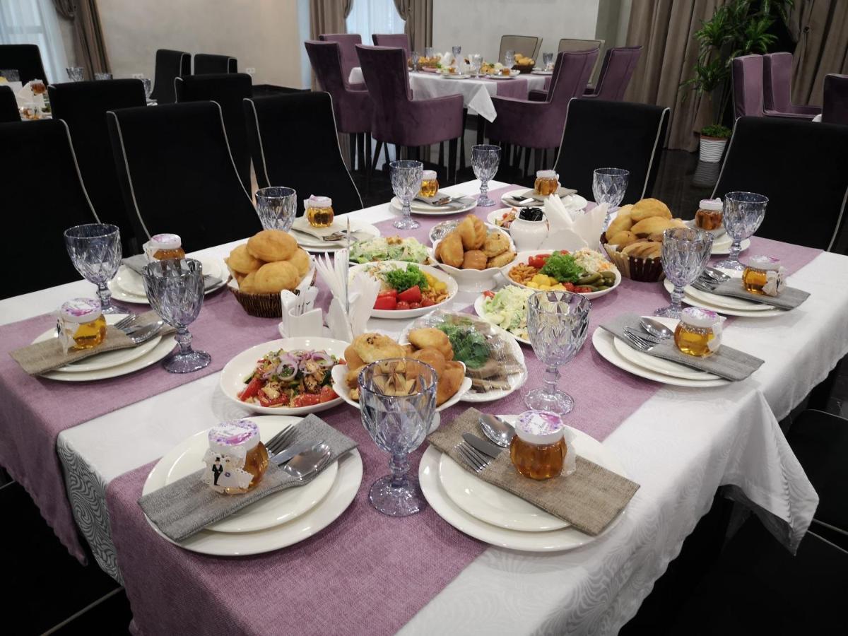 East Palace Hotel Ałma Ata Zewnętrze zdjęcie